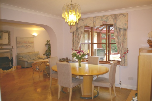  Image of 4 bedroom Detached house to rent in Watford Road St. Albans AL1 at Watford Road  St Albans, AL1 2AE