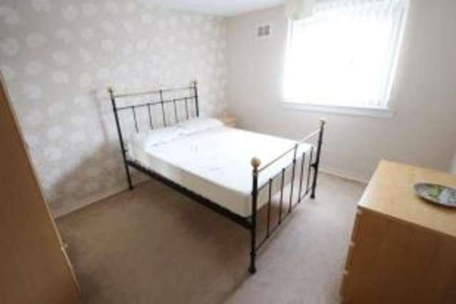  Image of 3 bedroom Flat for sale in Cavendish Place Glasgow G5 at Gorbals Glasgow Glasgow, G5 9NS