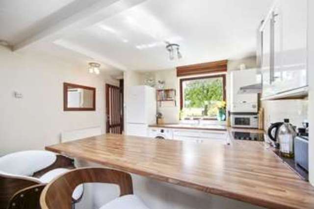  Image of 2 bedroom Terraced house for sale in Cavendish Road London SW12 at London  Balham, SW12 0PP