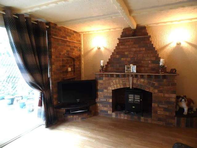  Image of 3 bedroom End of Terrace for sale in Cedar Avenue Wickford SS12 at Cedar Avenue  Wickford, SS12 9DU