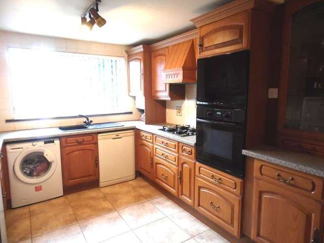  Image of 3 bedroom End of Terrace for sale in Cedar Avenue Wickford SS12 at Cedar Avenue  Wickford, SS12 9DU