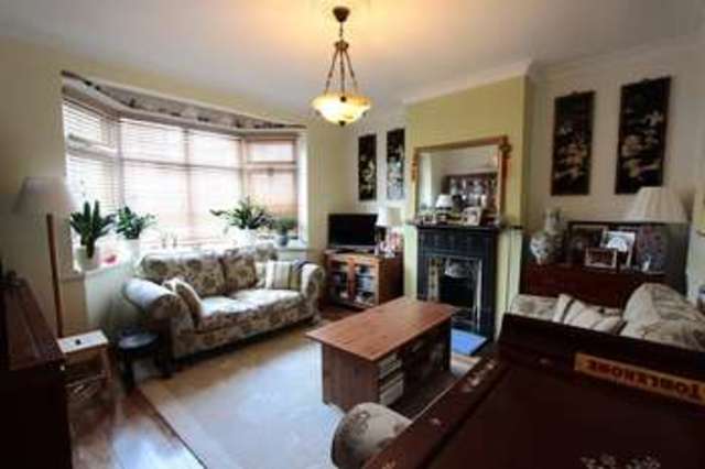  Image of 4 bedroom Semi-Detached house for sale in Cedar Lawn Avenue Barnet EN5 at Cedar Lawn Avenue  Barnet, EN5 2LN