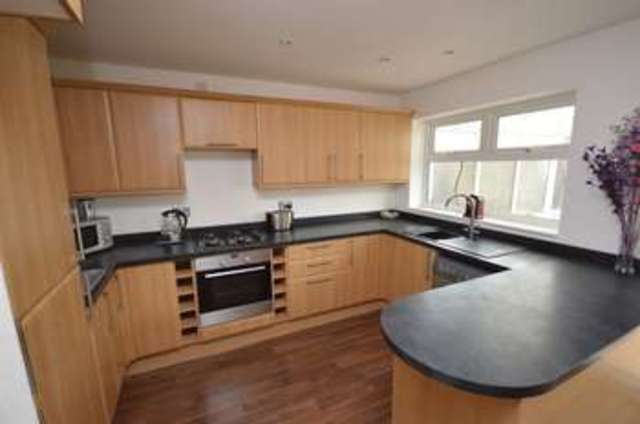  Image of 3 bedroom Terraced house for sale in Cemetery Road Houghton Regis Dunstable LU5 at Cemetery Road  Houghton Regis, LU5 5DF