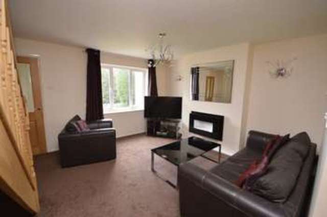 Image of 3 bedroom Terraced house for sale in Cemetery Road Houghton Regis Dunstable LU5 at Cemetery Road  Houghton Regis, LU5 5DF