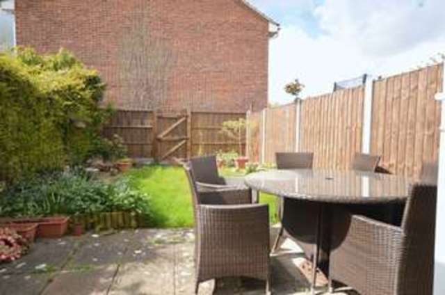 Image of 3 bedroom Terraced house for sale in Cemetery Road Houghton Regis Dunstable LU5 at Cemetery Road  Houghton Regis, LU5 5DF
