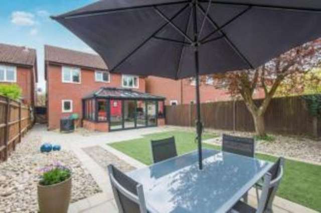  Image of 4 bedroom Detached house for sale in Thetford Gardens Chandler