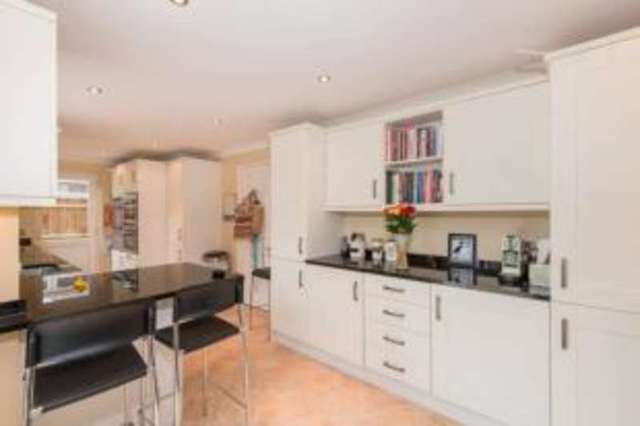 Image of 4 bedroom Detached house for sale in Thetford Gardens Chandler
