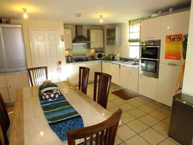  Image of 3 bedroom Semi-Detached house for sale in Chandos Mews Leeds LS8 at Roundhay Leeds Roundhay, LS8 1HU