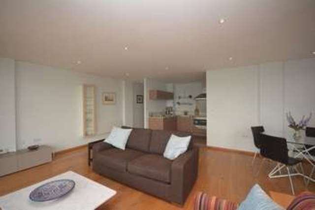  Image of 2 bedroom Flat to rent in Channel Way Ocean Village Southampton SO14 at Channel Way  Southampton, SO14 3JB