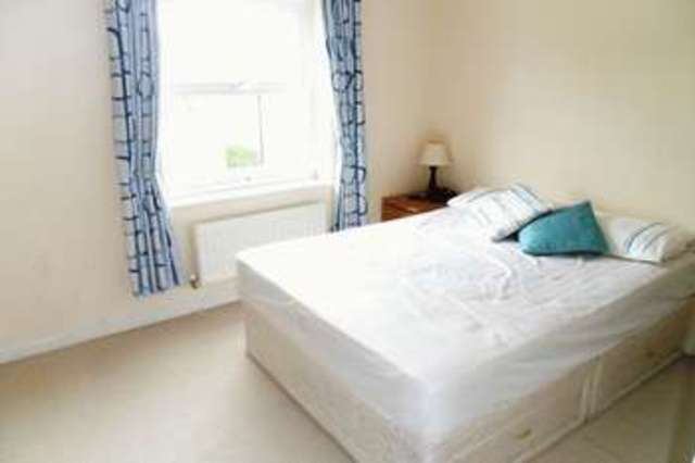 Image of 4 bedroom Detached house to rent in Charnock Close Halifax HX1 at Charnock Close  Halifax, HX1 2NZ