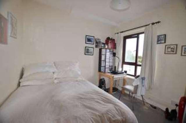  Image of 3 bedroom Flat to rent in Charnwood Street London E5 at Charnwood Street  London, E5 8SJ
