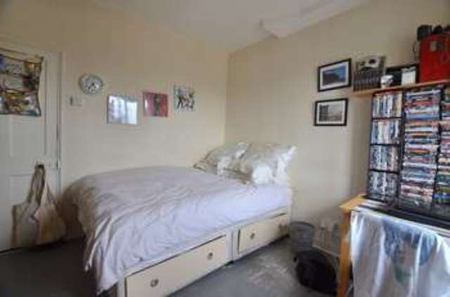 Image of 3 bedroom Flat to rent in Charnwood Street London E5 at Charnwood Street  London, E5 8SJ