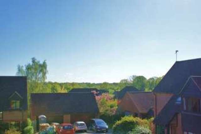  Image of 4 bedroom Detached house for sale in The Hawthorns Charvil Reading RG10 at The Hawthorns Charvil Reading, RG10 9TS