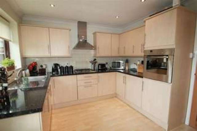  Image of 3 bedroom Semi-Detached house to rent in Cheviot Drive Fleet GU51 at Cheviot Drive  Fleet, GU51 2TF