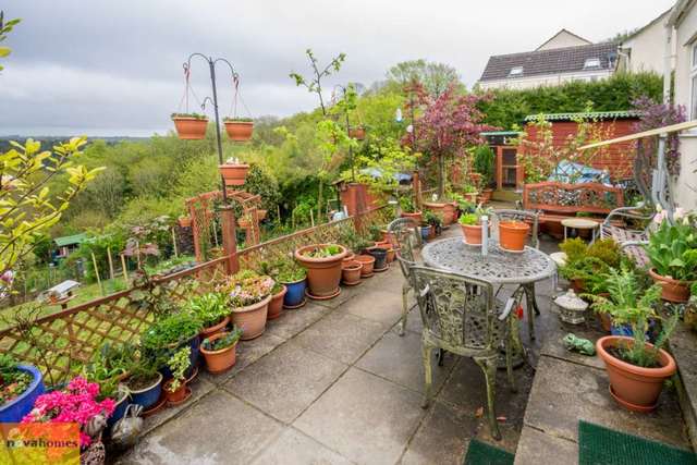  Image of 3 bedroom Detached house for sale in Chilsworthy Gunnislake PL18 at Chilsworthy Gunnislake, PL18 9PB