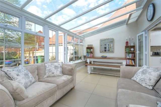  Image of 4 bedroom Detached house to rent in Chilton Field Way Chilton Didcot OX11 at Chilton, OX11 0SZ