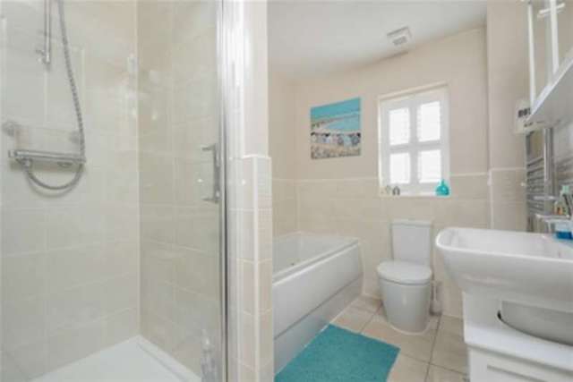  Image of 4 bedroom Detached house to rent in Chilton Field Way Chilton Didcot OX11 at Chilton, OX11 0SZ