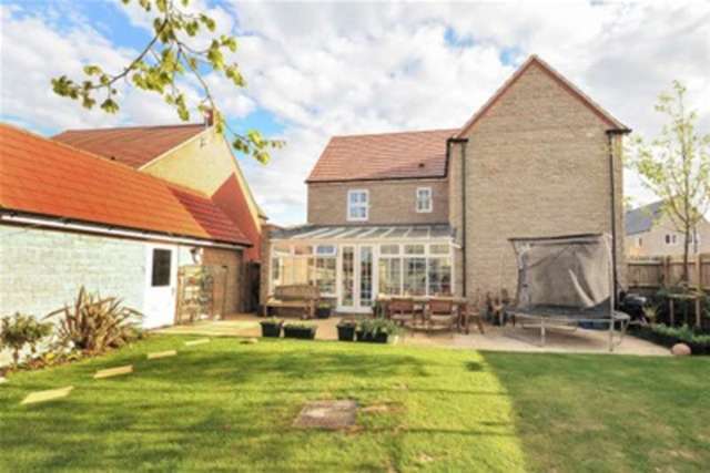 Image of 4 bedroom Detached house to rent in Chilton Field Way Chilton Didcot OX11 at Chilton, OX11 0SZ