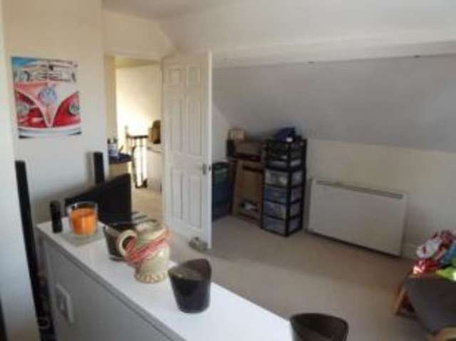  Image of 1 bedroom Flat for sale in Purewell Christchurch BH23 at Christchurch Dorset Mudeford, BH23 1EJ