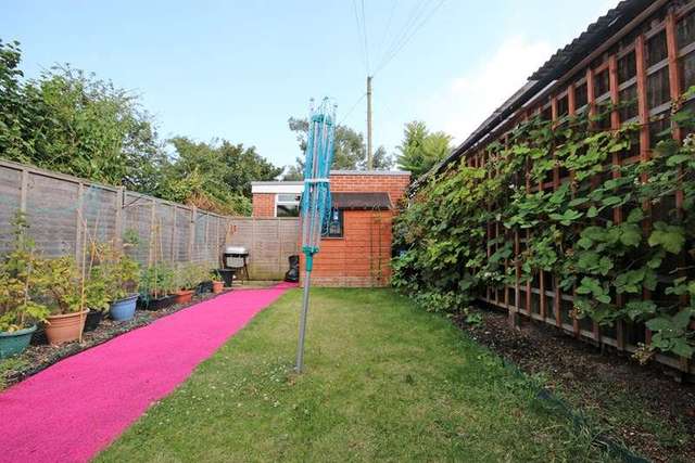  Image of 2 bedroom Flat for sale in Christchurch Road Boscombe Bournemouth BH7 at Christchurch Road Boscombe East Bournemouth, BH7 6BQ