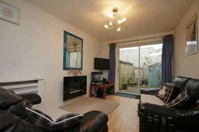  Image of 1 bedroom Flat for sale in New Exeter Street Chudleigh Newton Abbot TQ13 at 40a New Exeter Street  Chudleigh, TQ13 0DA