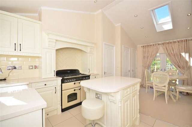  Image of 2 bedroom Detached house for sale in Countryside Farm Park Church Lane Upper Beeding Steyning BN44 at Upper Beeding-Steyning West Sussex Steyning, BN44 3HF