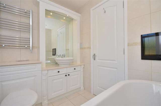  Image of 2 bedroom Detached house for sale in Countryside Farm Park Church Lane Upper Beeding Steyning BN44 at Upper Beeding-Steyning West Sussex Steyning, BN44 3HF