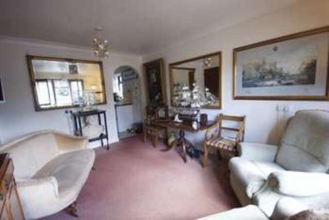  Image of 2 bedroom Flat for sale in Church Road Gosport PO12 at 21 Church Road, Alverstoke Gosport, PO12 2LX
