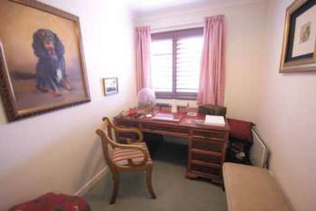  Image of 2 bedroom Flat for sale in Church Road Gosport PO12 at 21 Church Road, Alverstoke Gosport, PO12 2LX