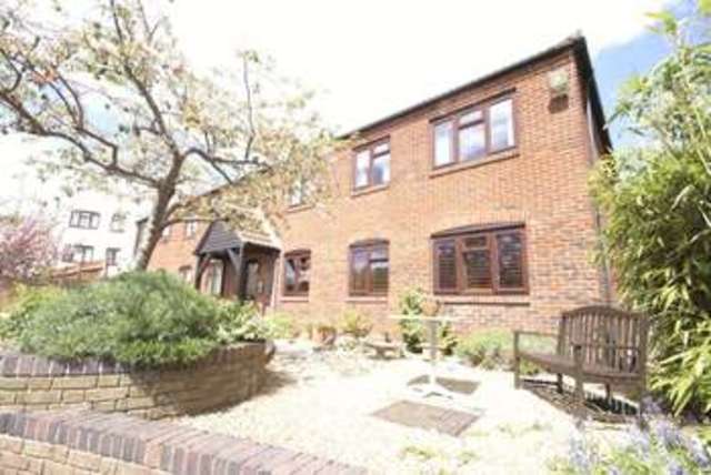  Image of 2 bedroom Flat for sale in Church Road Gosport PO12 at 21 Church Road, Alverstoke Gosport, PO12 2LX