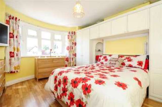  Image of 5 bedroom Detached house for sale in Church Road Earley Reading RG6 at Earley Reading Woodley, RG6 1HS