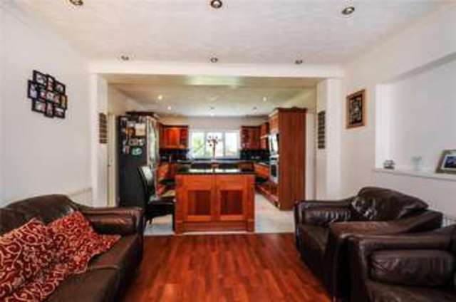  Image of 5 bedroom Detached house for sale in Church Road Earley Reading RG6 at Earley Reading Woodley, RG6 1HS