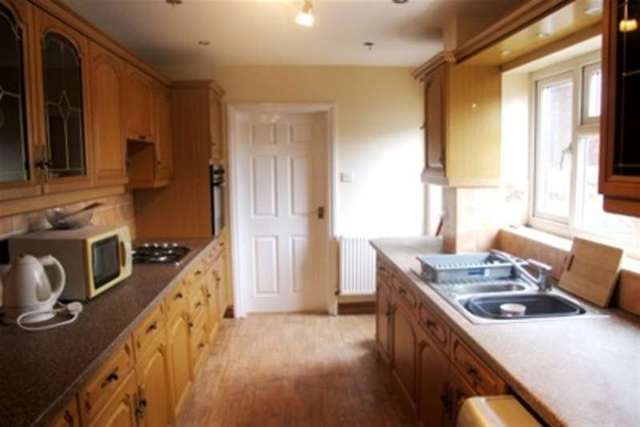  Image of 4 bedroom Detached house to rent in Church Road Erdington Birmingham B24 at Birmingham, B24 9BD