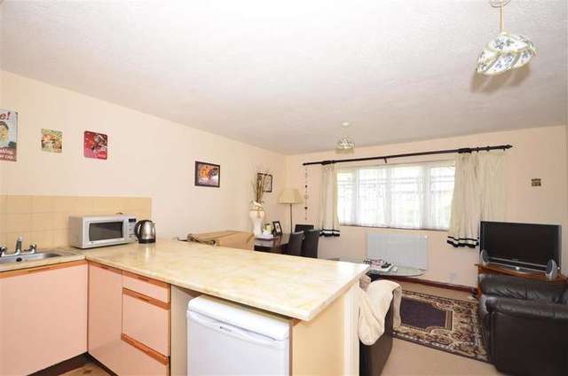  Image of 1 bedroom Ground Flat for sale in Churchill Road Dover CT17 at Dover Kent Dover, CT17 9EH