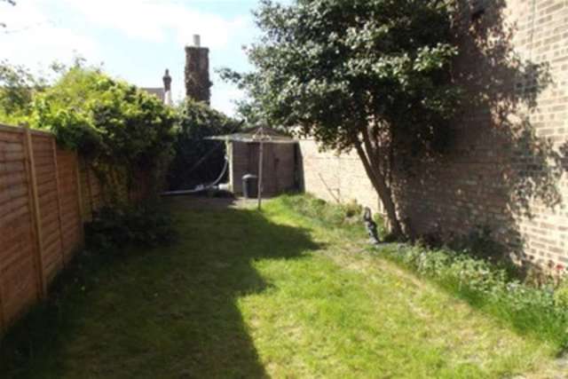  Image of 2 bedroom Detached house to rent in Old Road Clacton-on-Sea CO15 at Clacton-on-Sea, CO15 3LT
