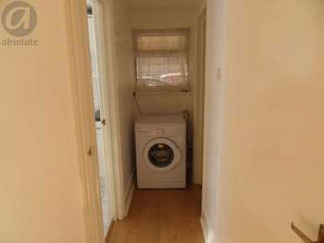  Image of Flat to rent in Clapham Road Bedford MK41 at Clapham Road  Bedford, MK41 7PP