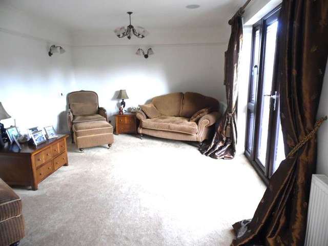  Image of 5 bedroom Detached house for sale in Clarence Road Benfleet SS7 at Clarence Road  Benfleet, SS7 1DD