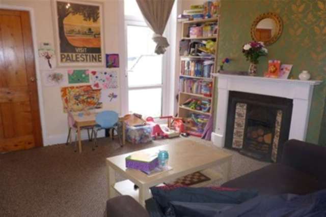  Image of 3 bedroom Terraced house to rent in Clarendon Park Road Leicester LE2 at Leicester, LE2 3AN
