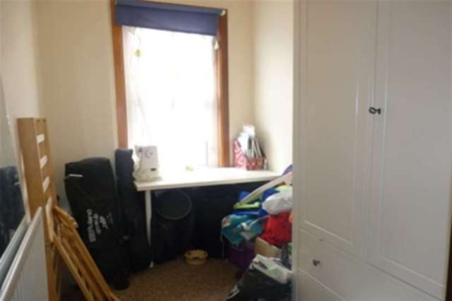  Image of 3 bedroom Terraced house to rent in Clarendon Park Road Leicester LE2 at Leicester, LE2 3AN