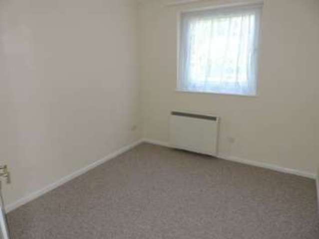  Image of 2 bedroom Flat to rent in Claverton Court Bath BA2 at Claverton Court  Bath, BA2 6DN