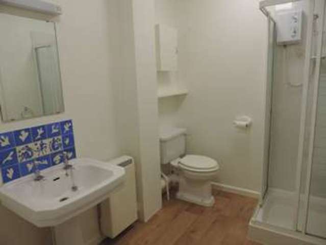  Image of 2 bedroom Flat to rent in Claverton Court Bath BA2 at Claverton Court  Bath, BA2 6DN