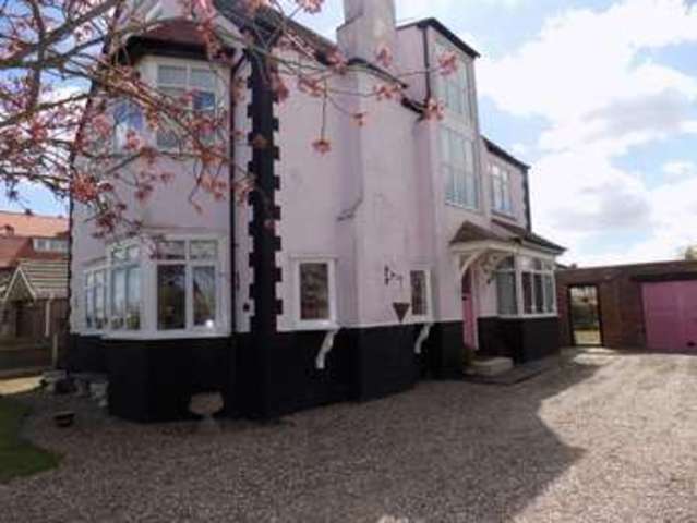  Image of 5 bedroom Detached house for sale in Cliff Avenue Gorleston Great Yarmouth NR31 at Cliff Avenue Gorleston Great Yarmouth, NR31 6EQ