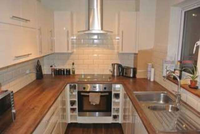  Image of 2 bedroom Terraced house to rent in Clover Field Lychpit Basingstoke RG24 at Clover Field Lychpit Basingstoke, RG24 8SR