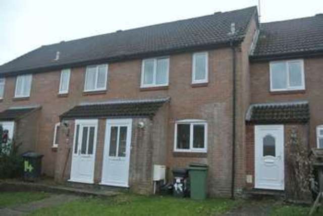  Image of 2 bedroom Terraced house to rent in Clover Field Lychpit Basingstoke RG24 at Clover Field Lychpit Basingstoke, RG24 8SR