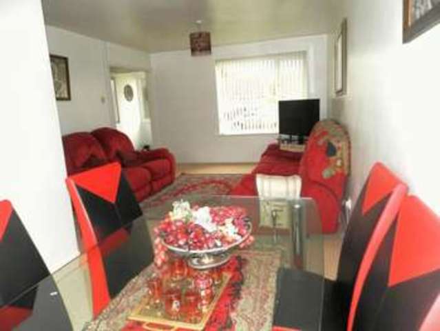  Image of 3 bedroom Terraced house for sale in Coleridge Crescent Goring-by-Sea Worthing BN12 at Coleridge Crescent  Goring,Worthing, BN12 6LT