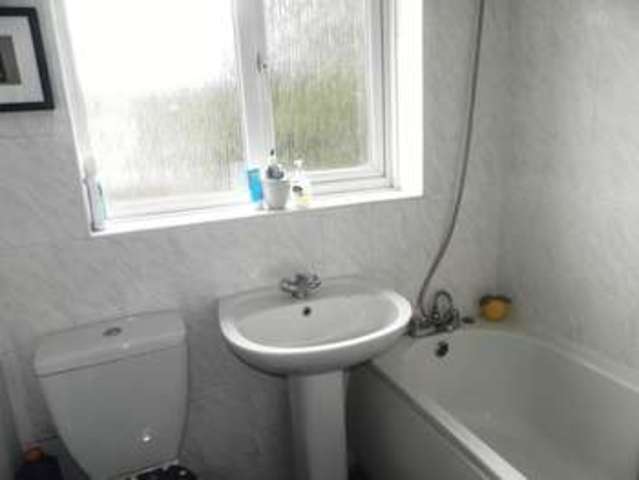  Image of 3 bedroom Terraced house for sale in Coleridge Crescent Goring-by-Sea Worthing BN12 at Coleridge Crescent  Goring,Worthing, BN12 6LT