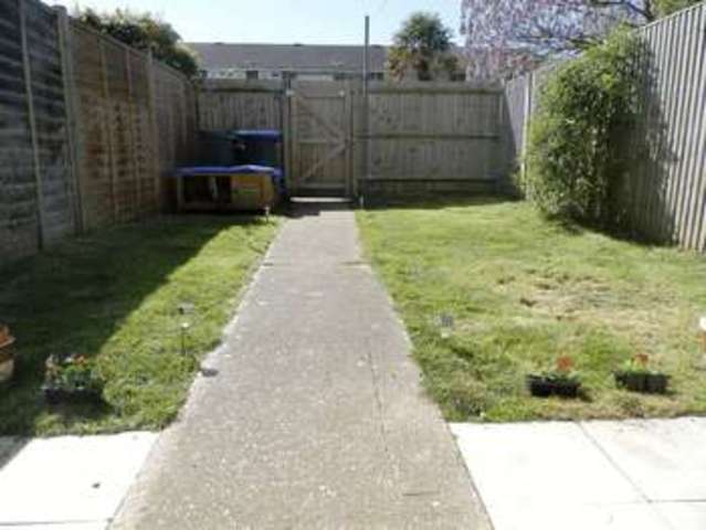  Image of 3 bedroom Terraced house for sale in Coleridge Crescent Goring-by-Sea Worthing BN12 at Coleridge Crescent  Goring,Worthing, BN12 6LT