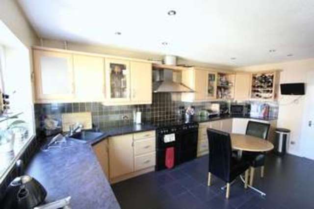  Image of 4 bedroom Detached house for sale in Colleridge Grove Beverley HU17 at Colleridge Grove  Beverley, HU17 8XD