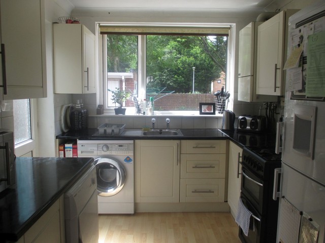  Image of 3 bedroom Terraced house for sale in Colwell Road Cosham Portsmouth PO6 at Colwell Road  Portsmouth, PO6 3HJ