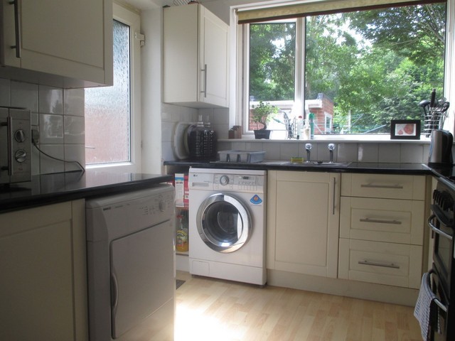  Image of 3 bedroom Terraced house for sale in Colwell Road Cosham Portsmouth PO6 at Colwell Road  Portsmouth, PO6 3HJ